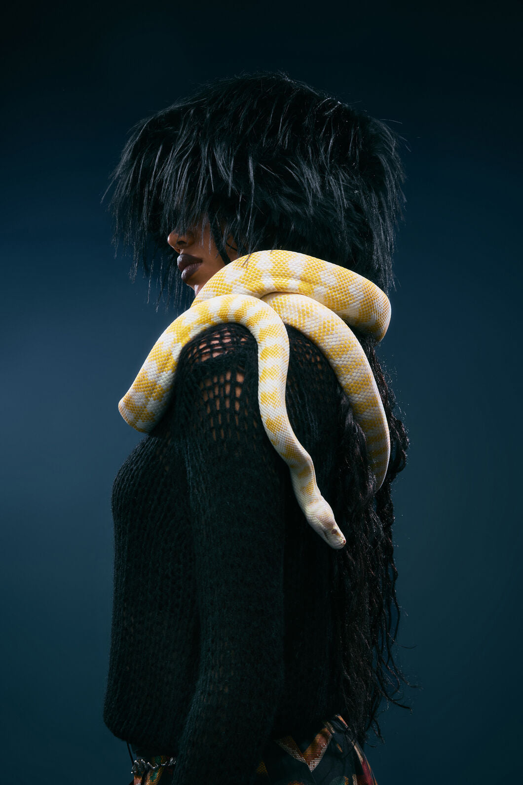 Black Friday - It Fluffy Hat - black