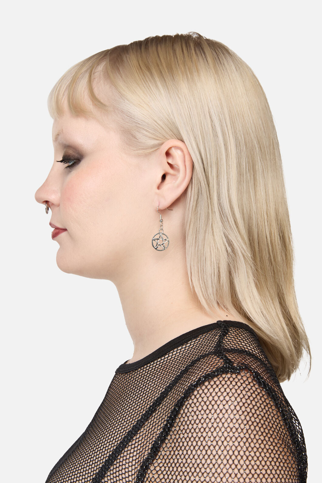 Black Friday - Simple Pentagram Earrings - silver
