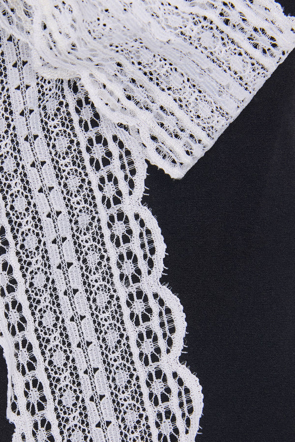 Black Friday - Contrast Lace Long Socks - black