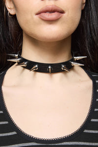 Black Friday - Spike Narrow Choker - black