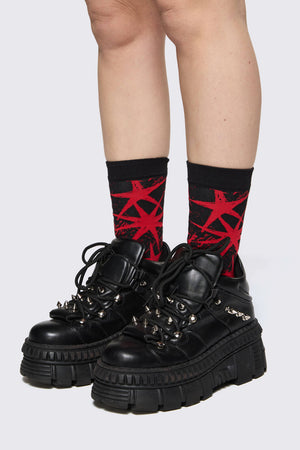 Black Friday - Trad Emo Star Socks - black-red