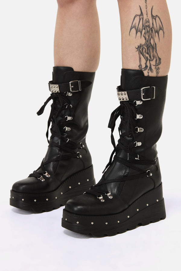 Black Friday - Criss Cross Wedge Boots - black