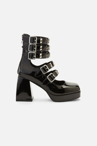 Black Friday - Strapping Shoes - black