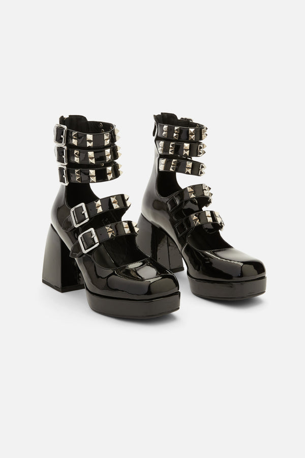 Black Friday - Strapping Shoes - black