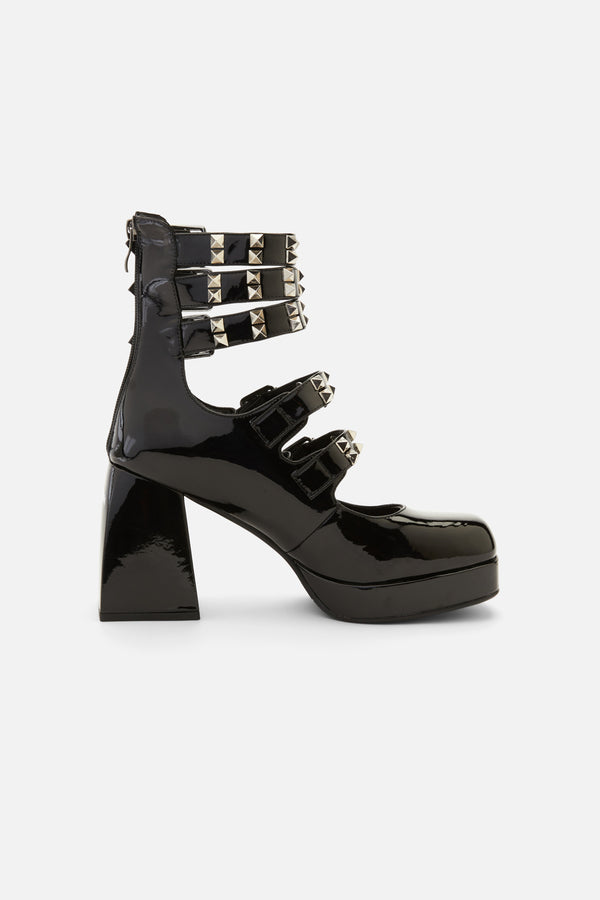 Black Friday - Strapping Shoes - black