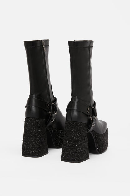 Black Friday - Bratty Boot - black