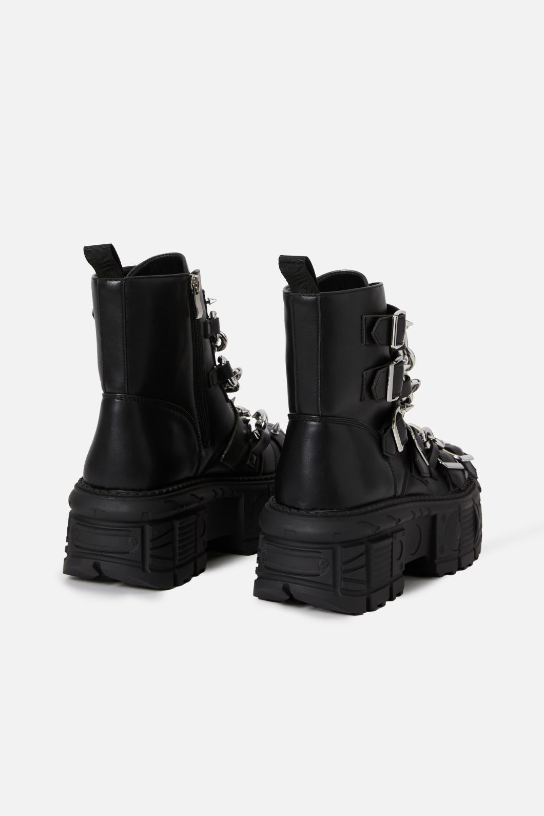 Black Friday - Bold Buckled Shoes - black