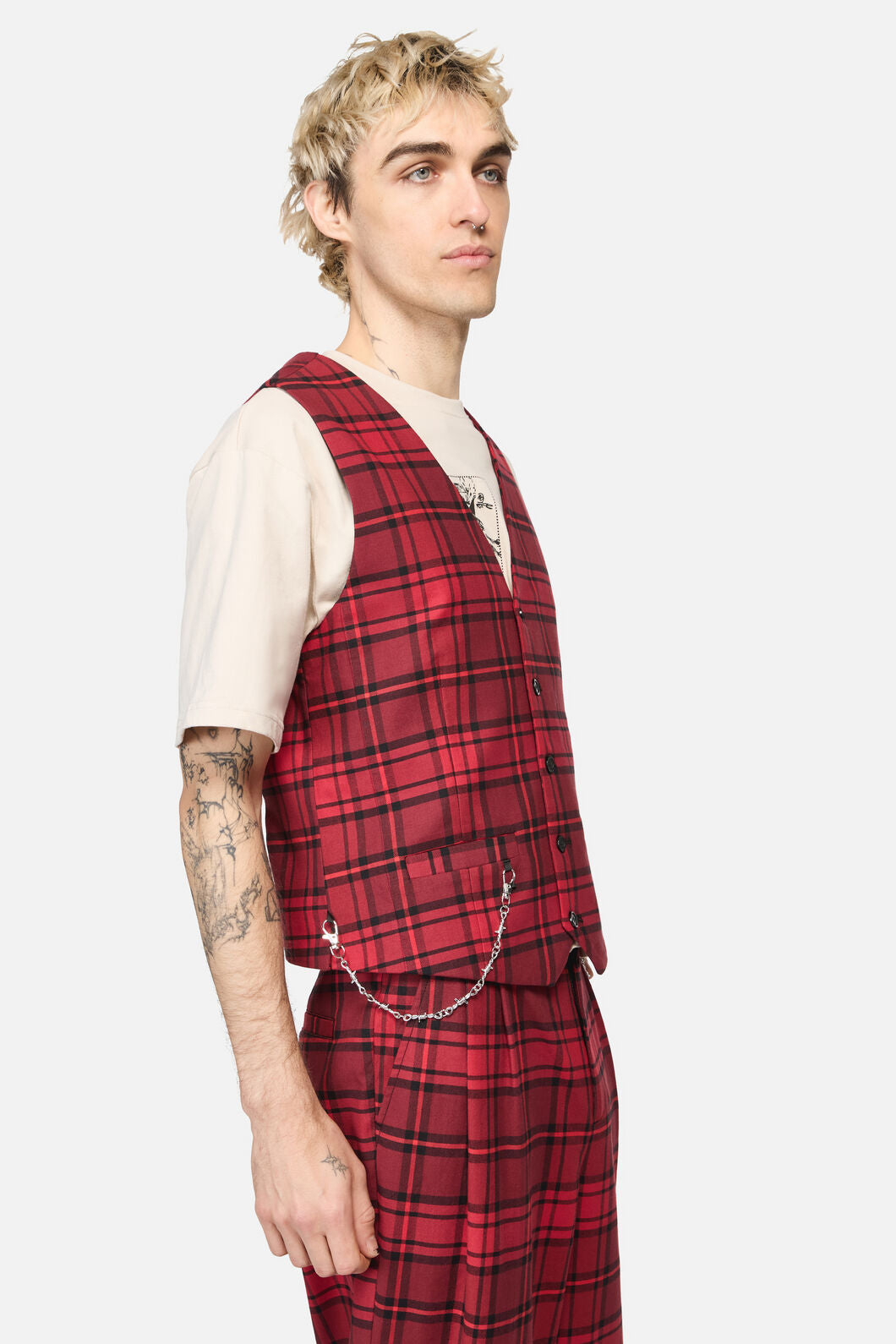 Dangerfield - Over It Tartan Vest - red