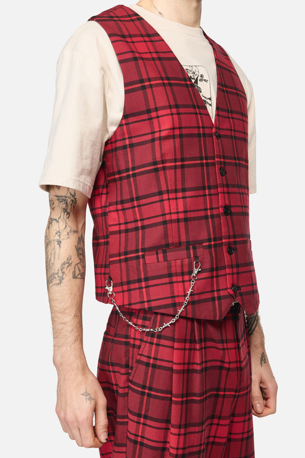 Dangerfield - Over It Tartan Vest - red