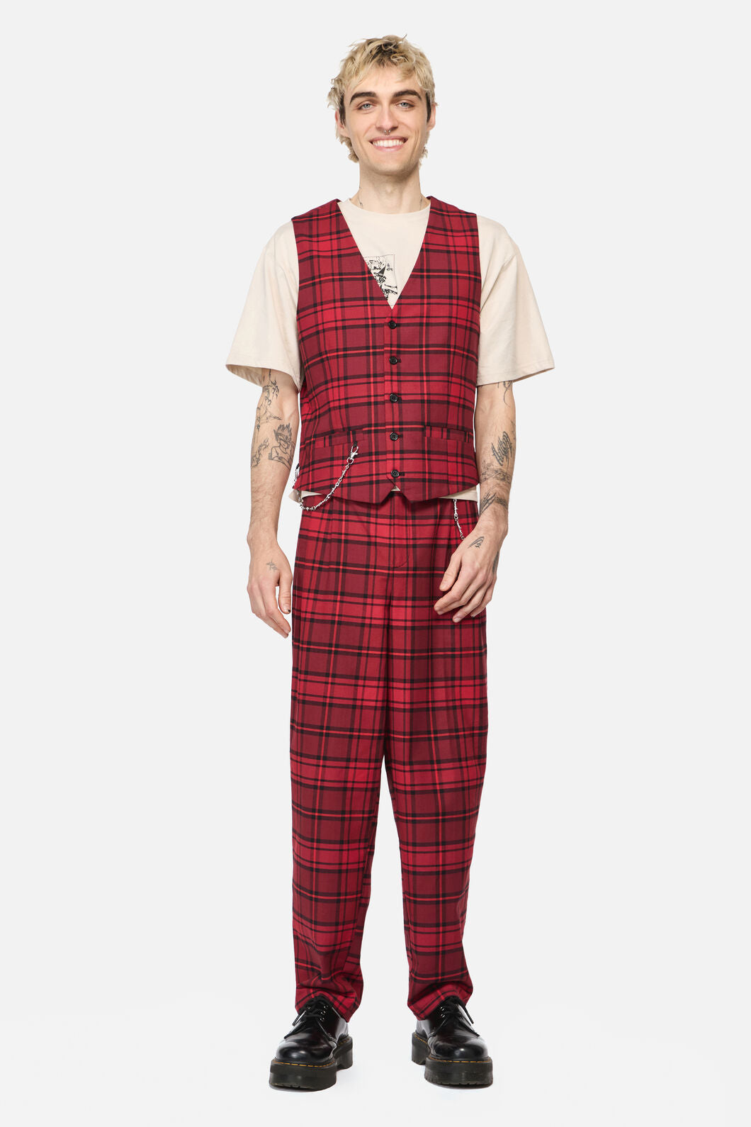 Dangerfield - Over It Tartan Vest - red