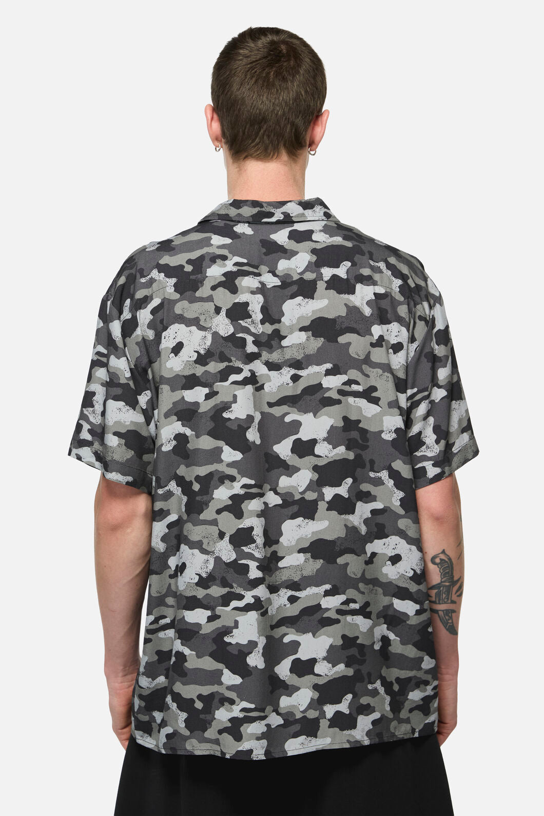 Dangerfield - Disruptive Camo SS Shirt - grey