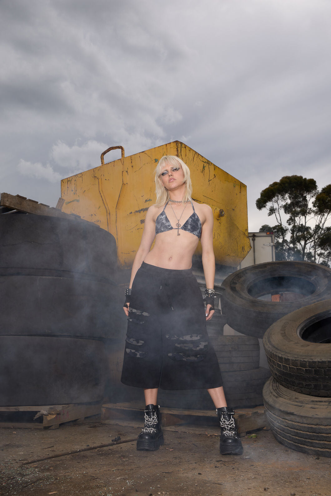 Dangerfield - Disruptive Cutout Camo Shorts - black