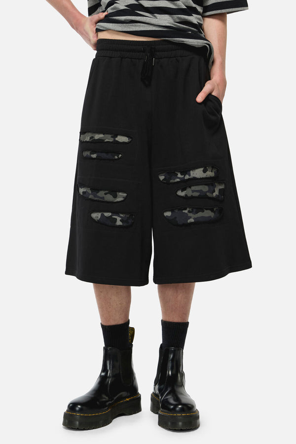 Dangerfield - Disruptive Cutout Camo Shorts - black