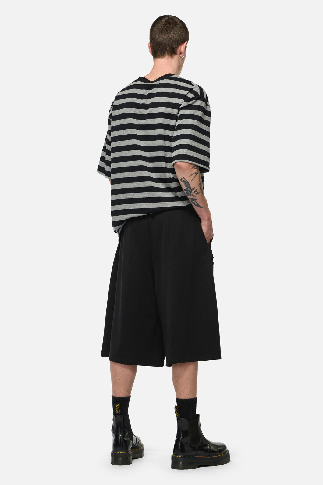 Dangerfield - Disruptive Cutout Camo Shorts - black