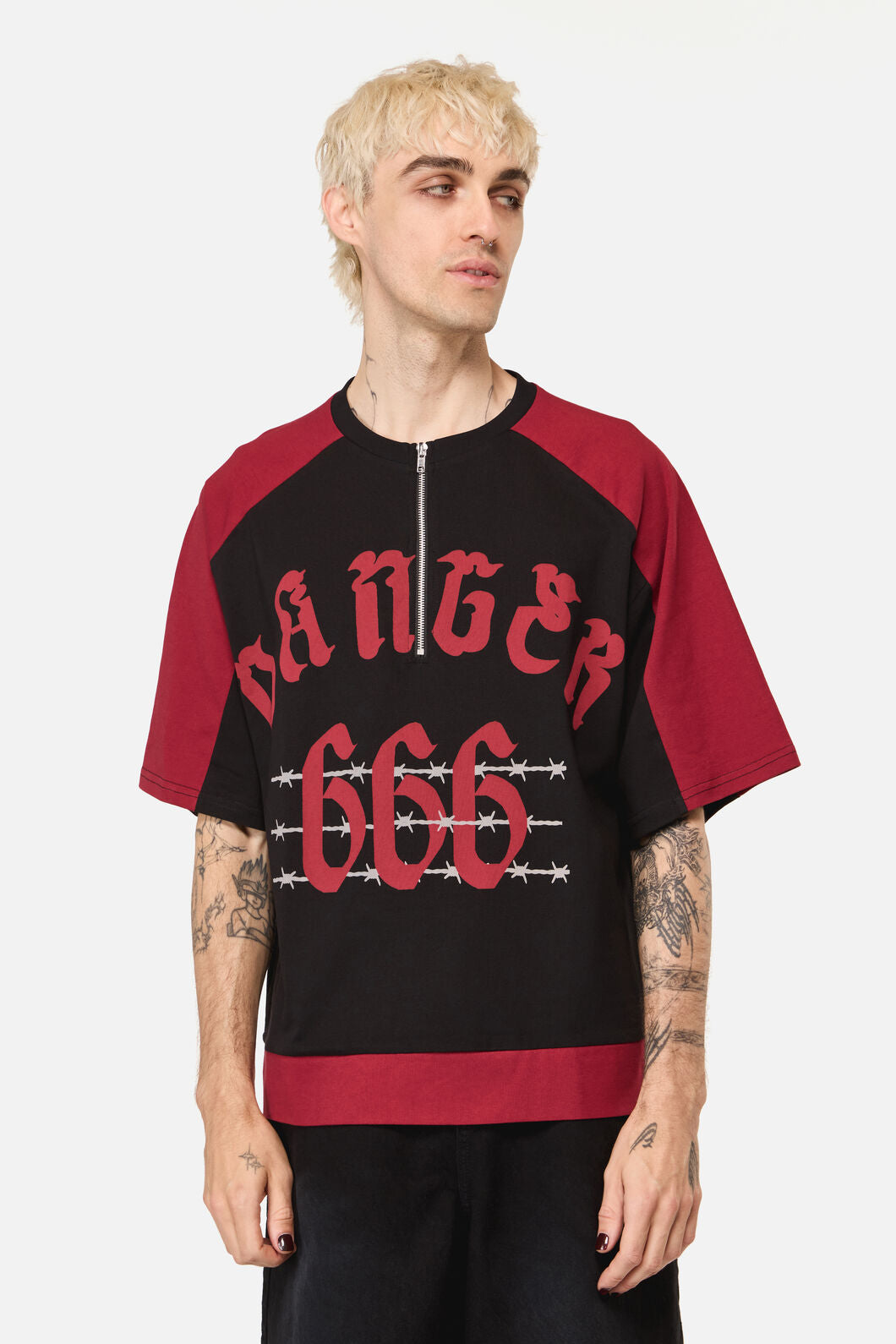 Dangerfield - Danger Sporty Goth Top - black-red
