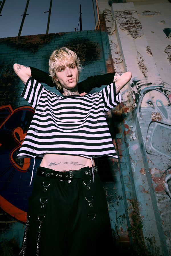 Dangerfield - Sigil Goth Stripe Distressed Tee - black-white