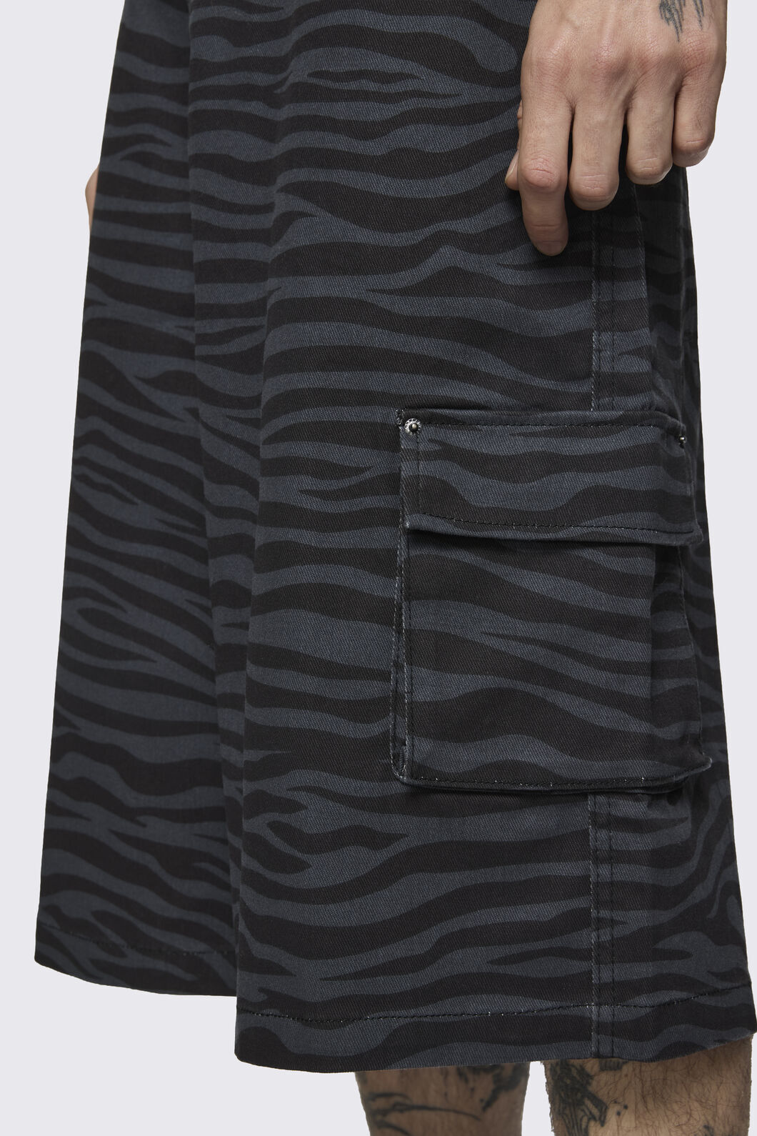 Dangerfield - Untamed Jorts - grey