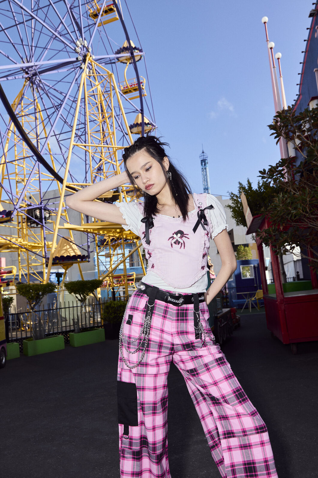 Dangerfield - Rococo Life Spiider Bow Print - pink