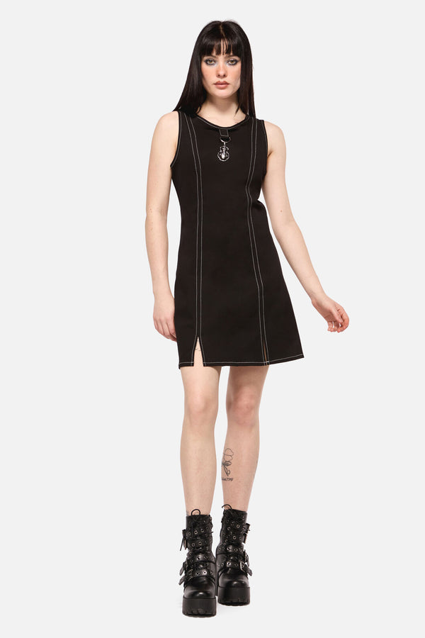 Dangerfield - Dark Pieridae Charm Basic Dress - black