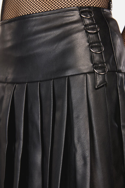 Dangerfield - Hallows Pleated D-Ring PUSkirt - black