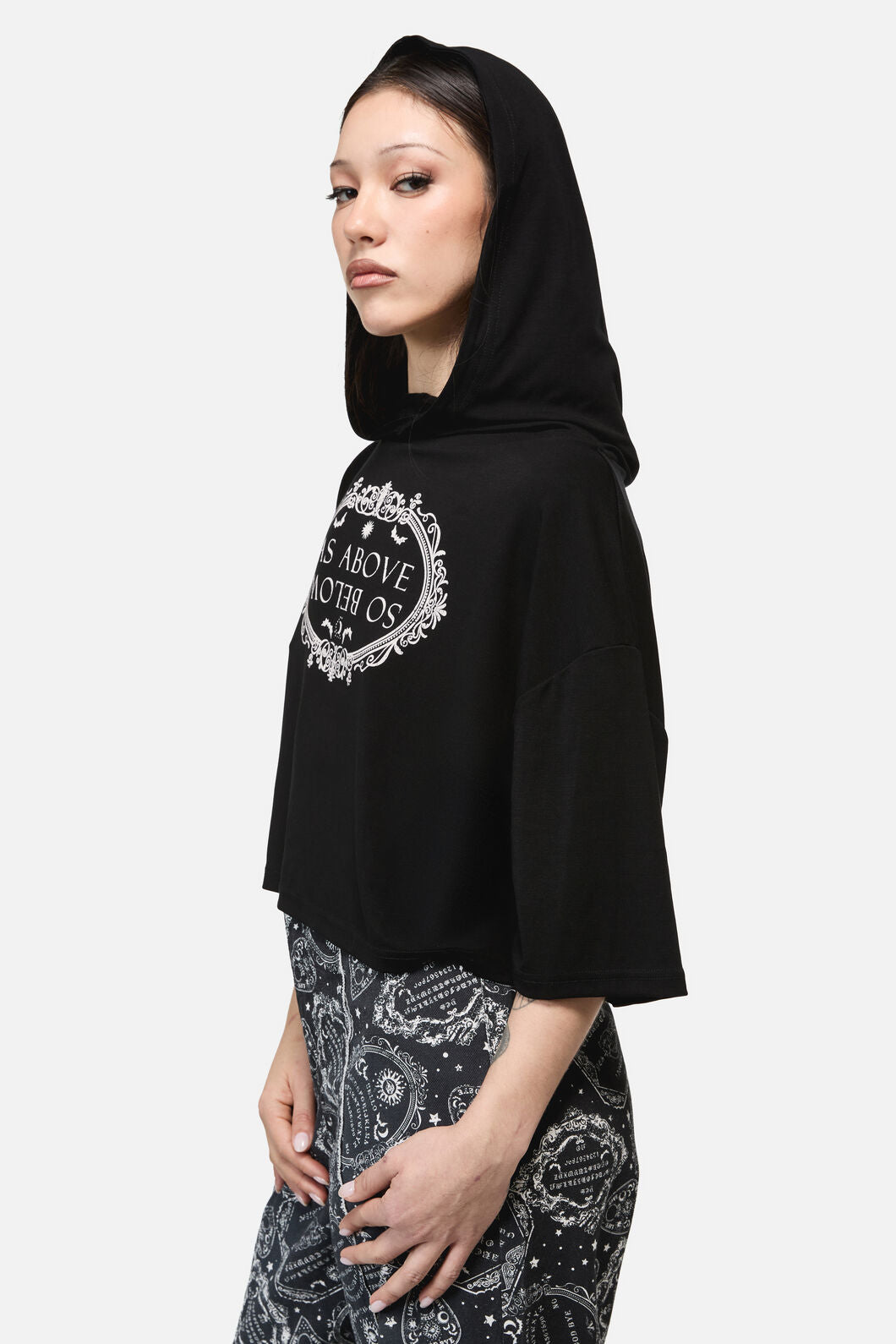 Dangerfield - Séance Hooded Goth Print Tee - black