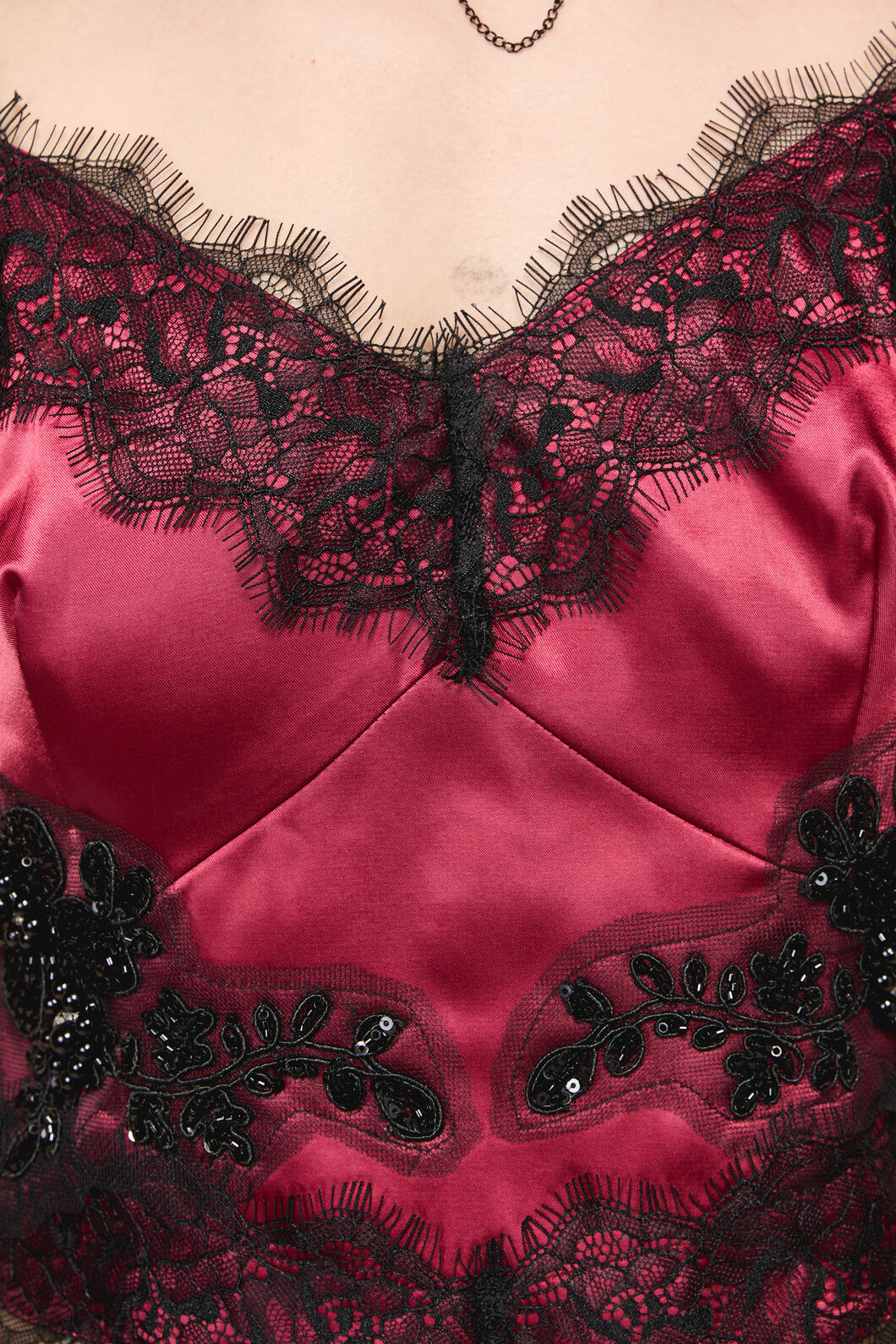 Dangerfield - Rosalie Formal Lace Trim Top - red