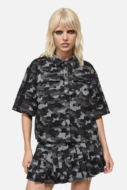 Dangerfield - Disruptive Camo Boxy CropShirt - grey-black