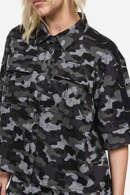 Dangerfield - Disruptive Camo Boxy CropShirt - grey-black