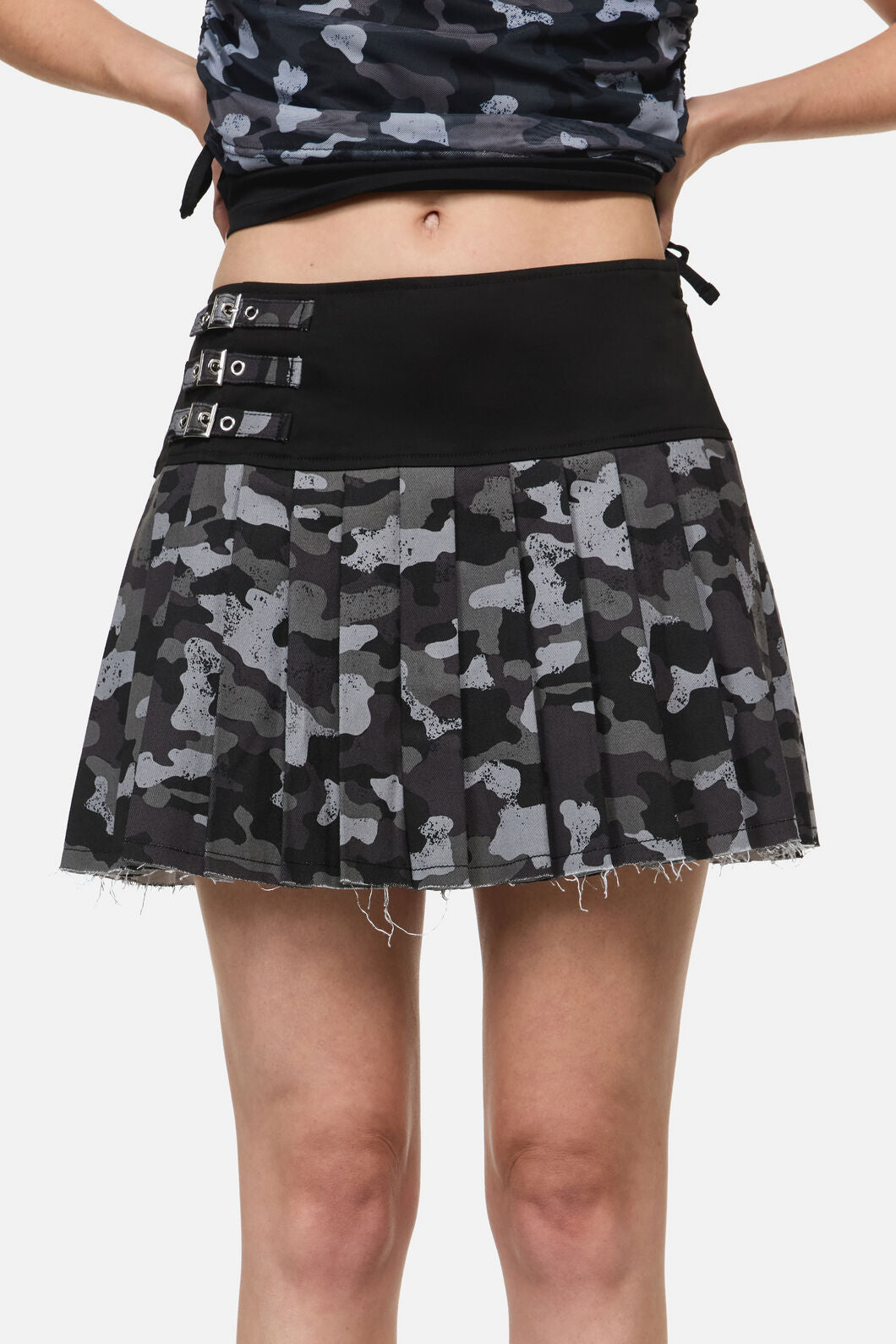 Dangerfield - Disruptive Camo Skort - grey-black