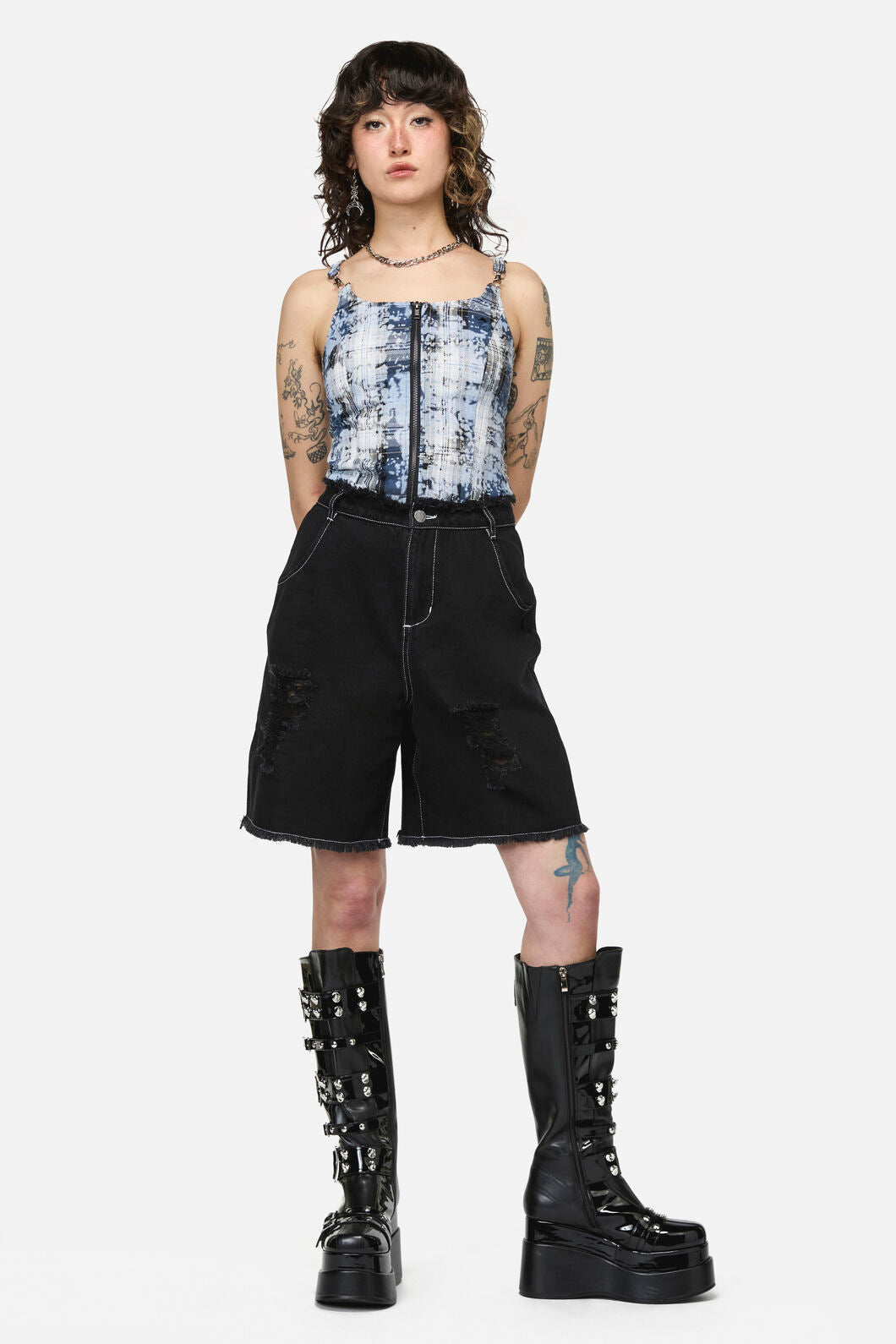 Dangerfield - Divination Goth Ripped Short - black