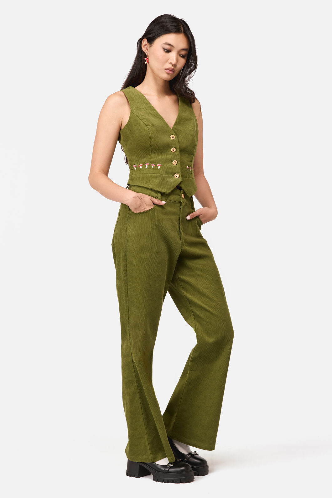Dangerfield - Toadstool Cord Flare Pant - green