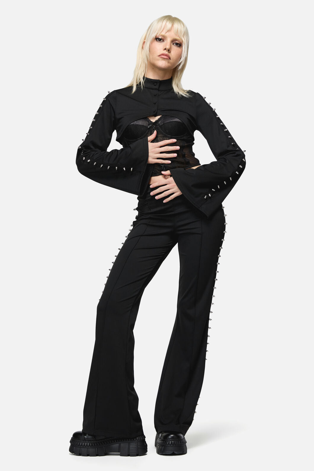 Dangerfield - So Cynical Stud Sleeve - black