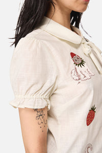 Dangerfield - Strawberry Cat Badge Blouse - cream