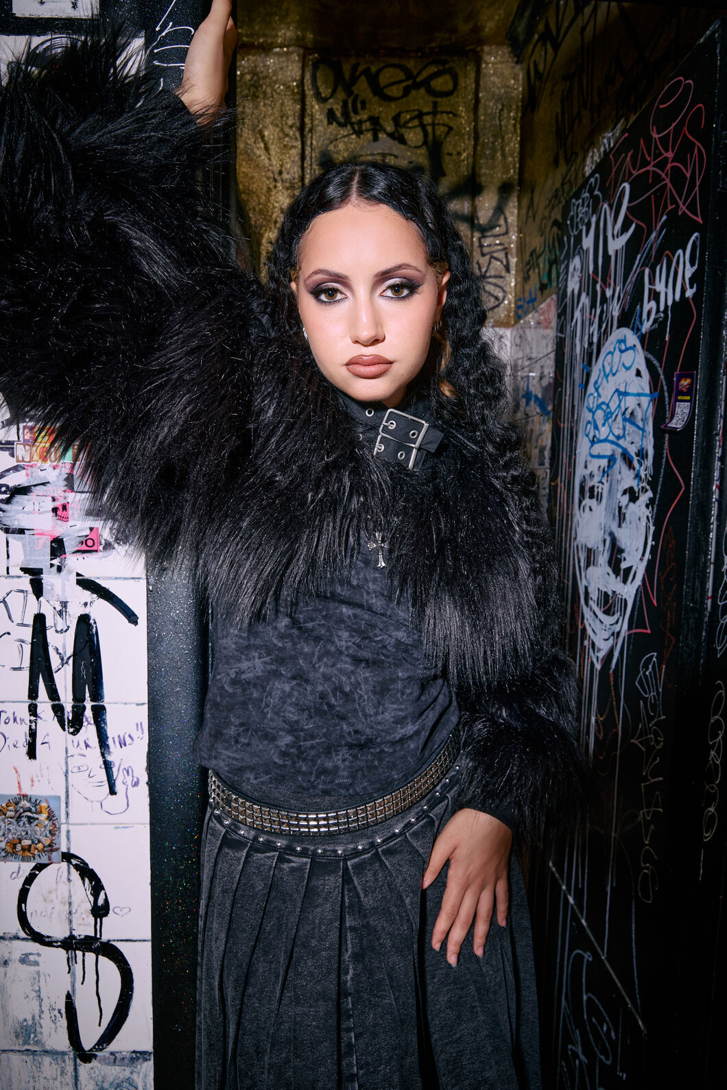 Dangerfield - Armoured Fur Sleeves - black