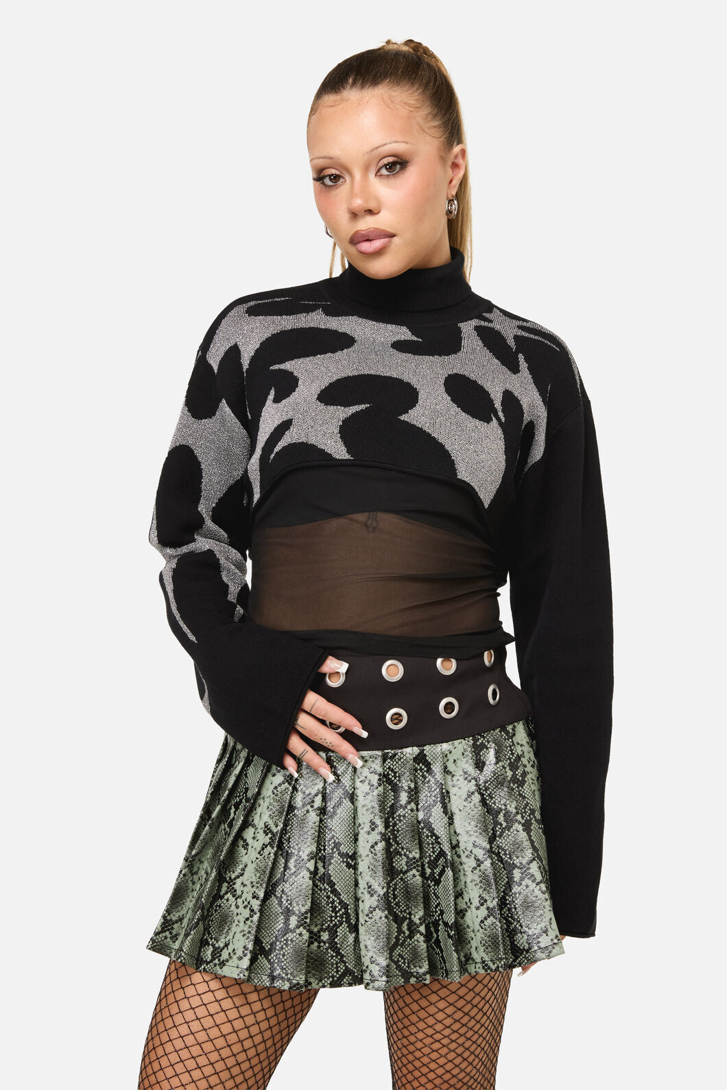 Dangerfield - Y2K Sigil Turtleneck Crop Knit - black