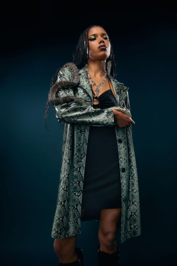 Dangerfield - Y2K Snakey Mid Length Coat - grey