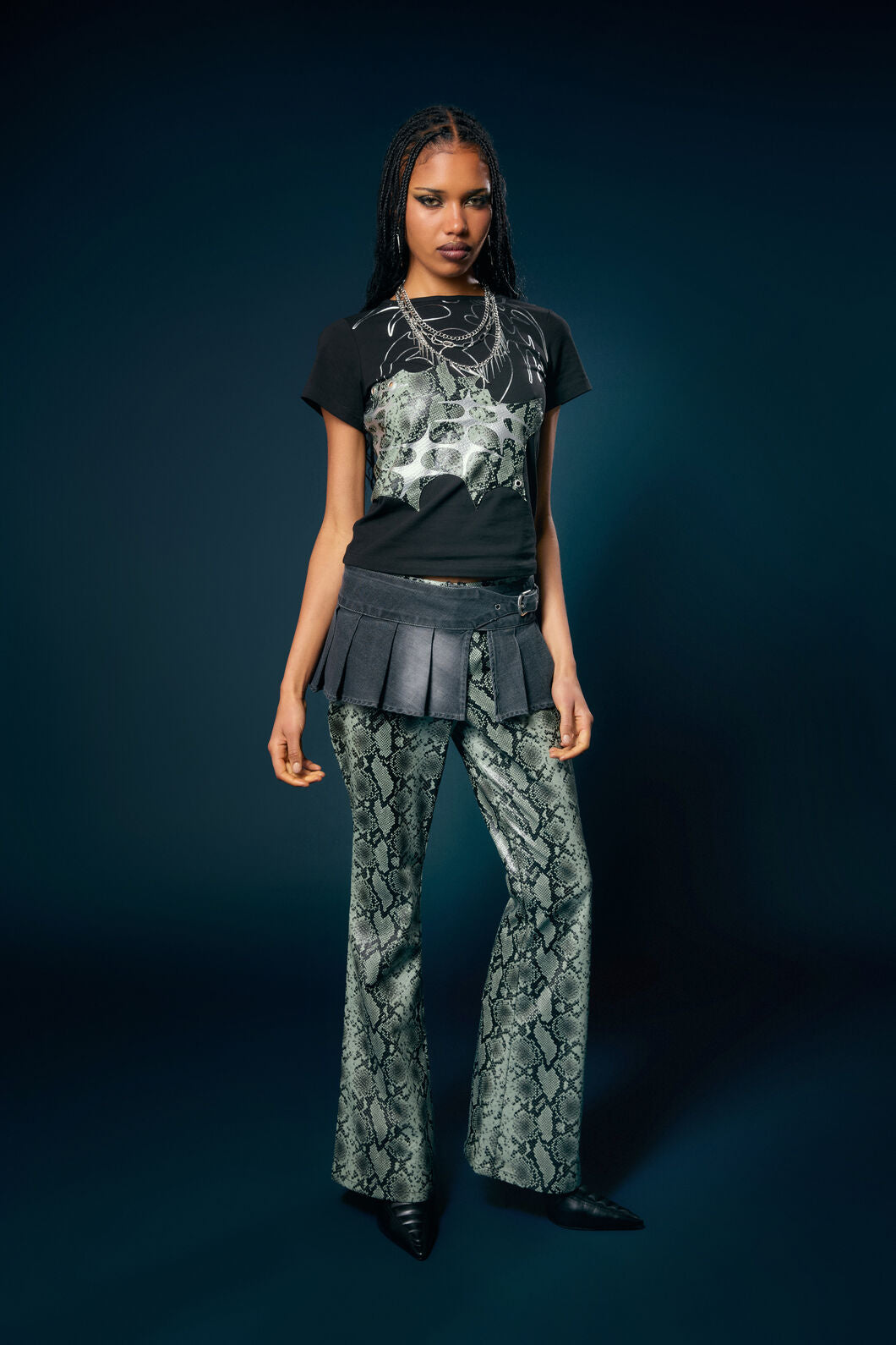 Dangerfield - Y2K Snakey Fitted Pu Flare Pant - grey