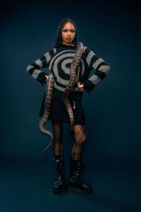 Dangerfield - Slithering Goth Knit - black-white