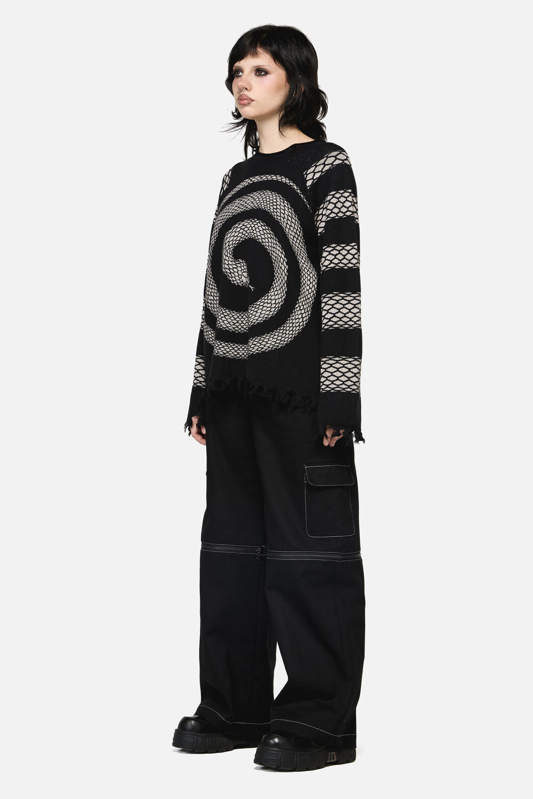Dangerfield - Slithering Goth Knit - black-white
