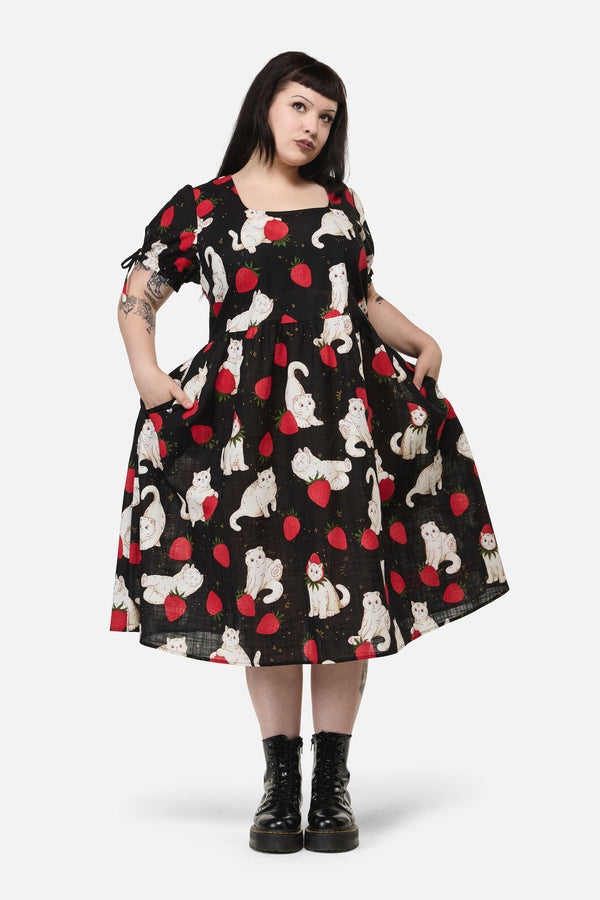 Dangerfield - Curve StrawberryCatRepeatDress - black