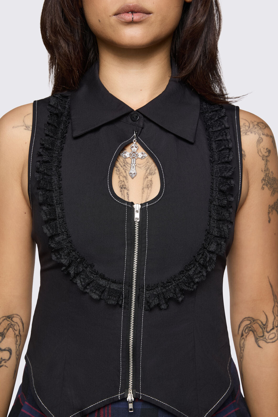 Dangerfield - Century Keyhole Top - black