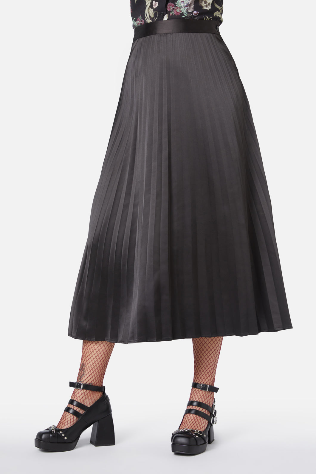 Black knife pleated midi skirt hotsell