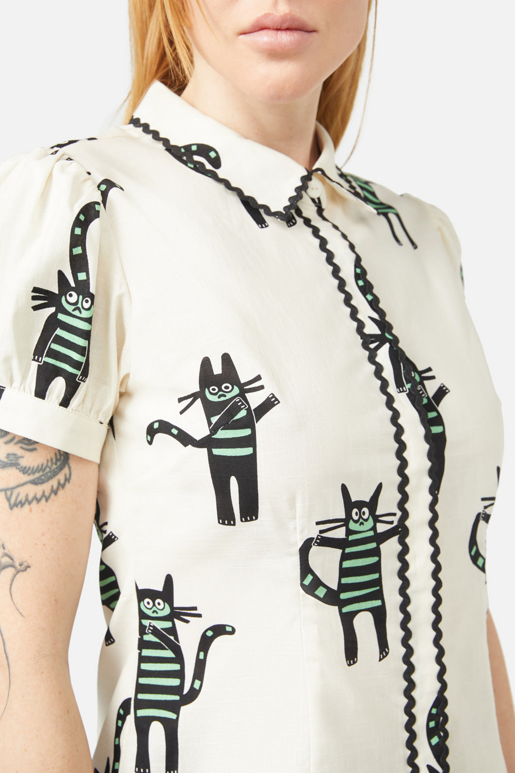 Dangerfield - Peculiar Puss Blouse - cream