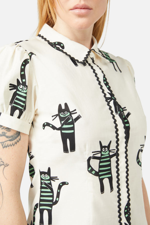 Dangerfield - Peculiar Puss Blouse - cream