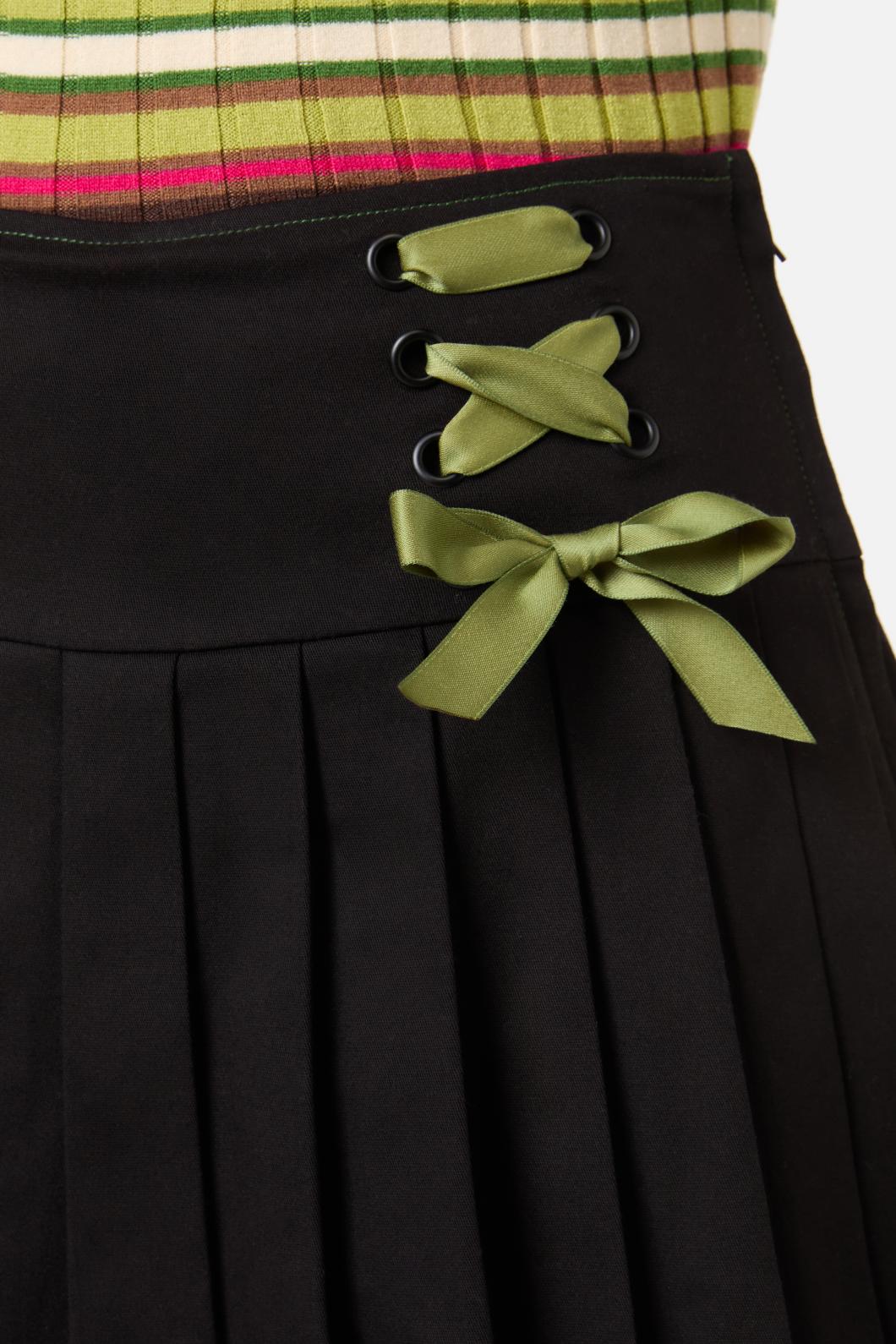 Dangerfield - Garden Hedge Bow Trim Skort - black