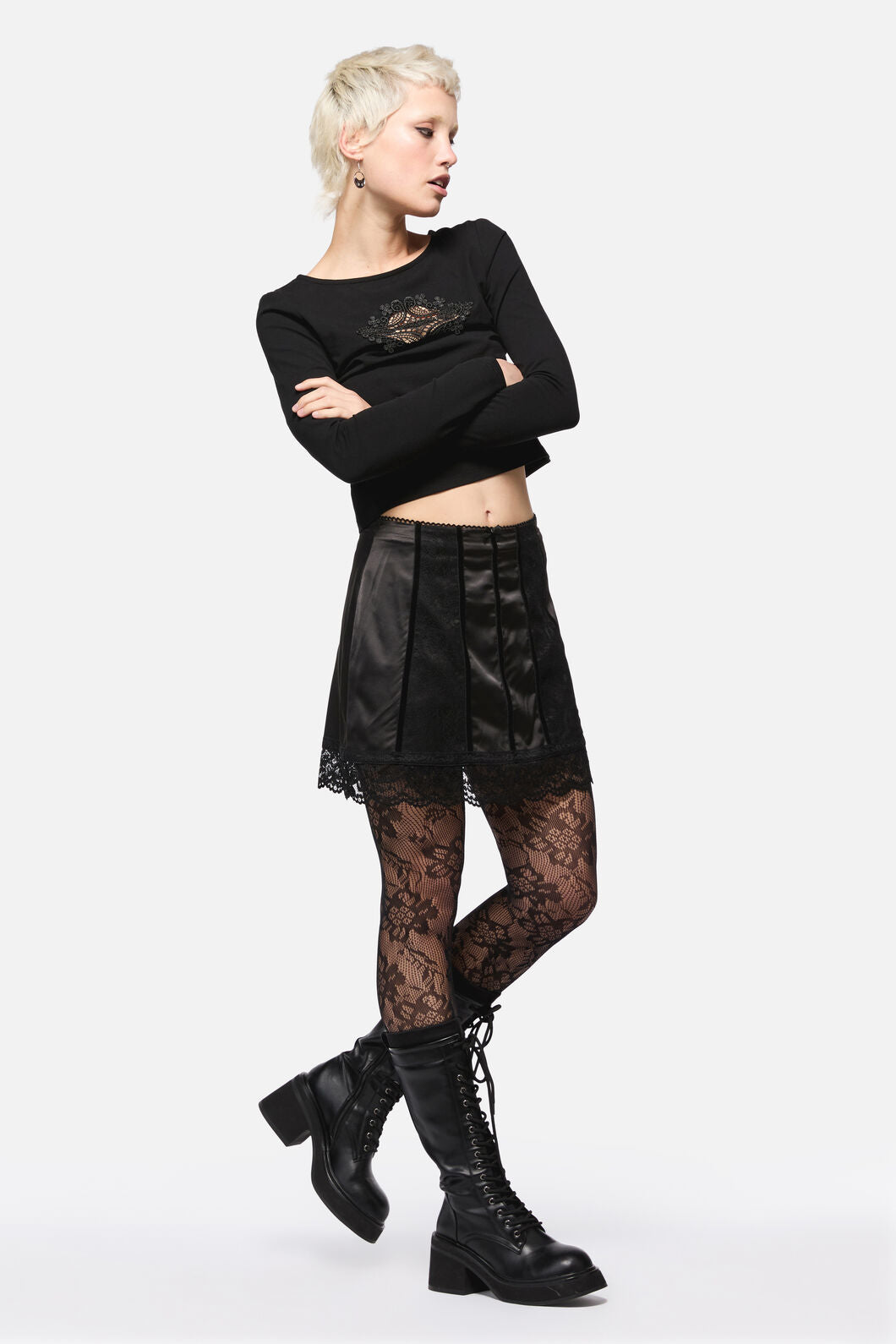 Dangerfield - Forgotten City Lace Trim Skort - black