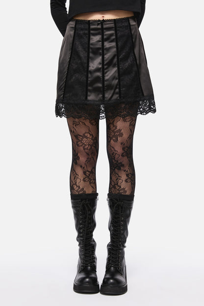 Dangerfield - Forgotten City Lace Trim Skort - black