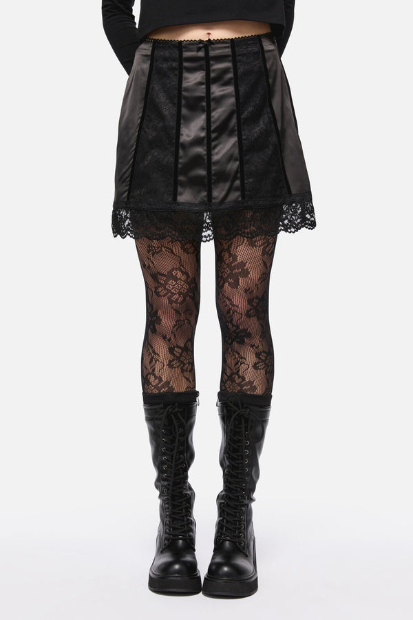 Dangerfield - Forgotten City Lace Trim Skort - black