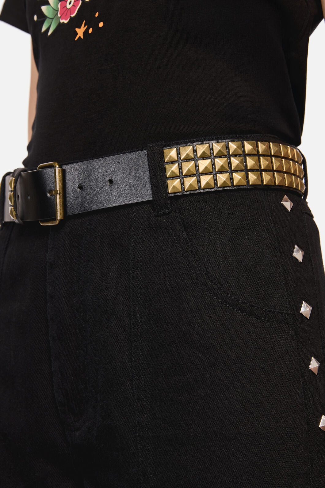 Dangerfield - Brass Pyramid Stud Belt - black