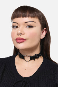Dangerfield - Bat Wing Choker - black